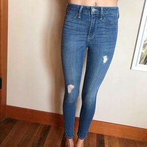 Hollister skinny jeans